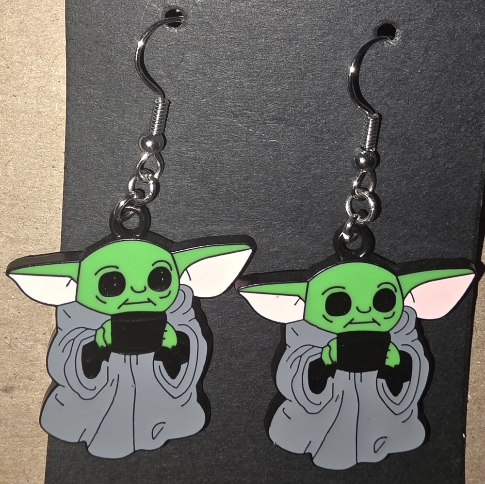 10 for 25!!!Yoda earrings new
